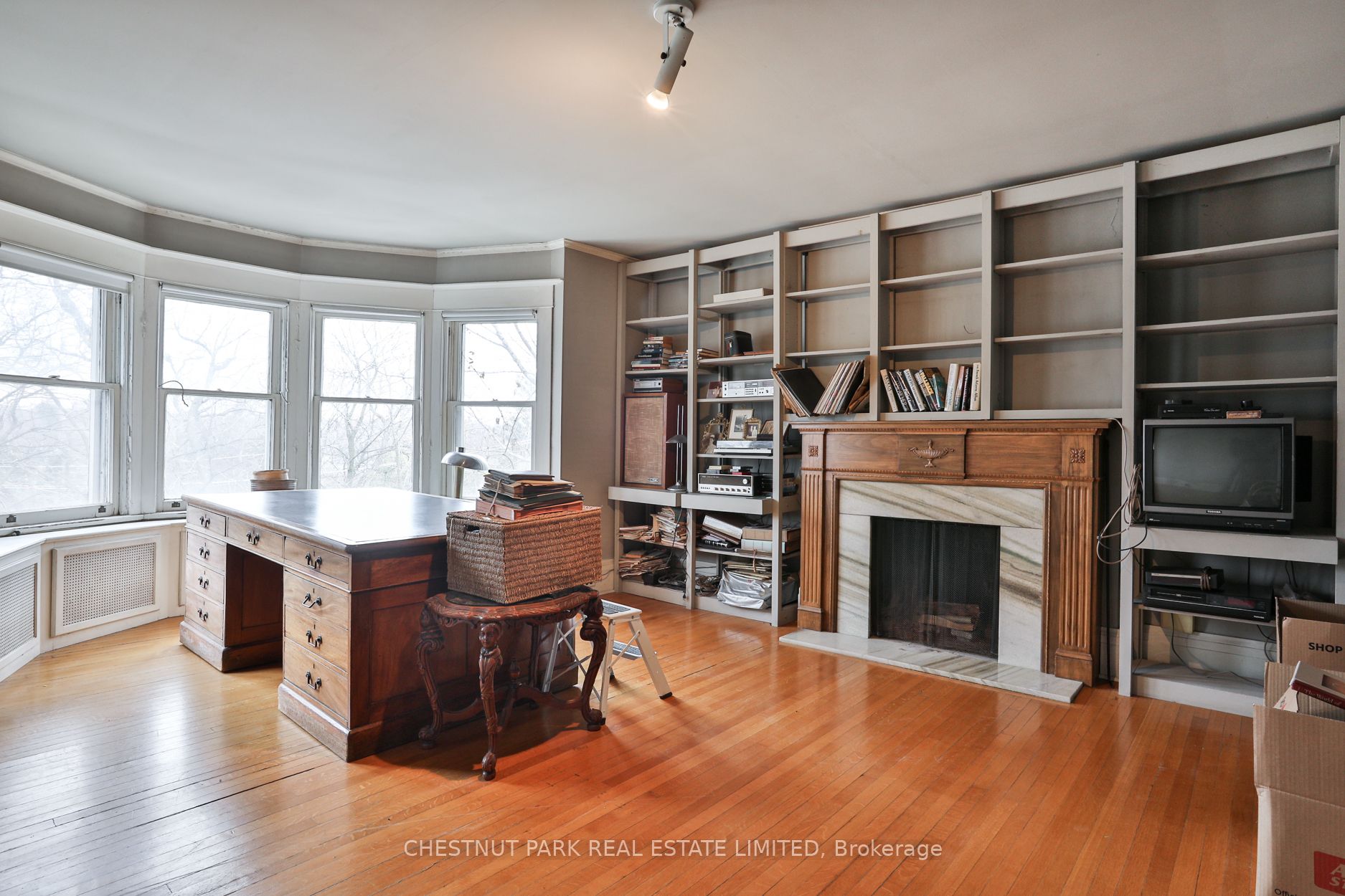 27 Old Yonge Street