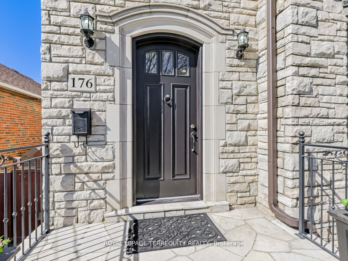 176 Joicey Boulevard