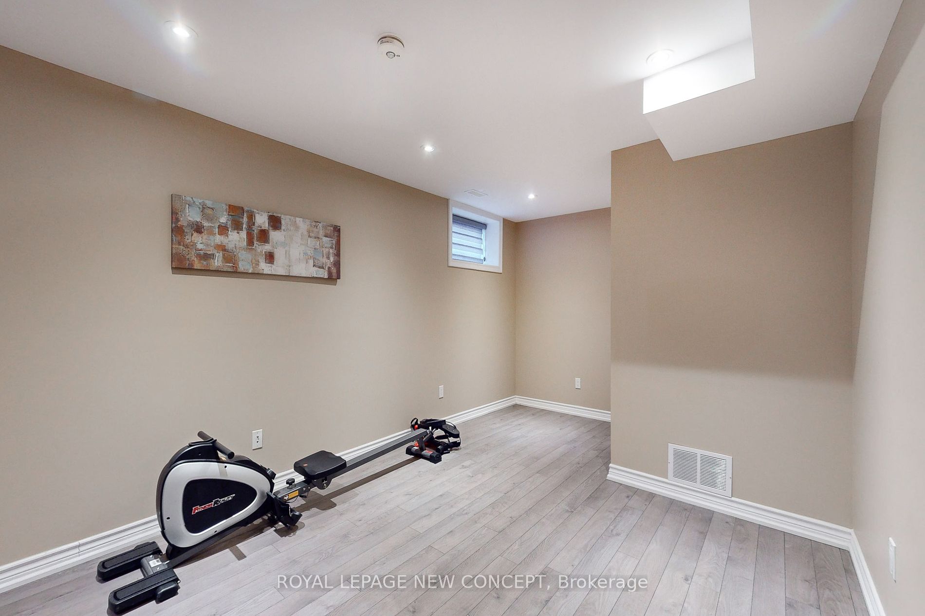 24 Fleetwell Court