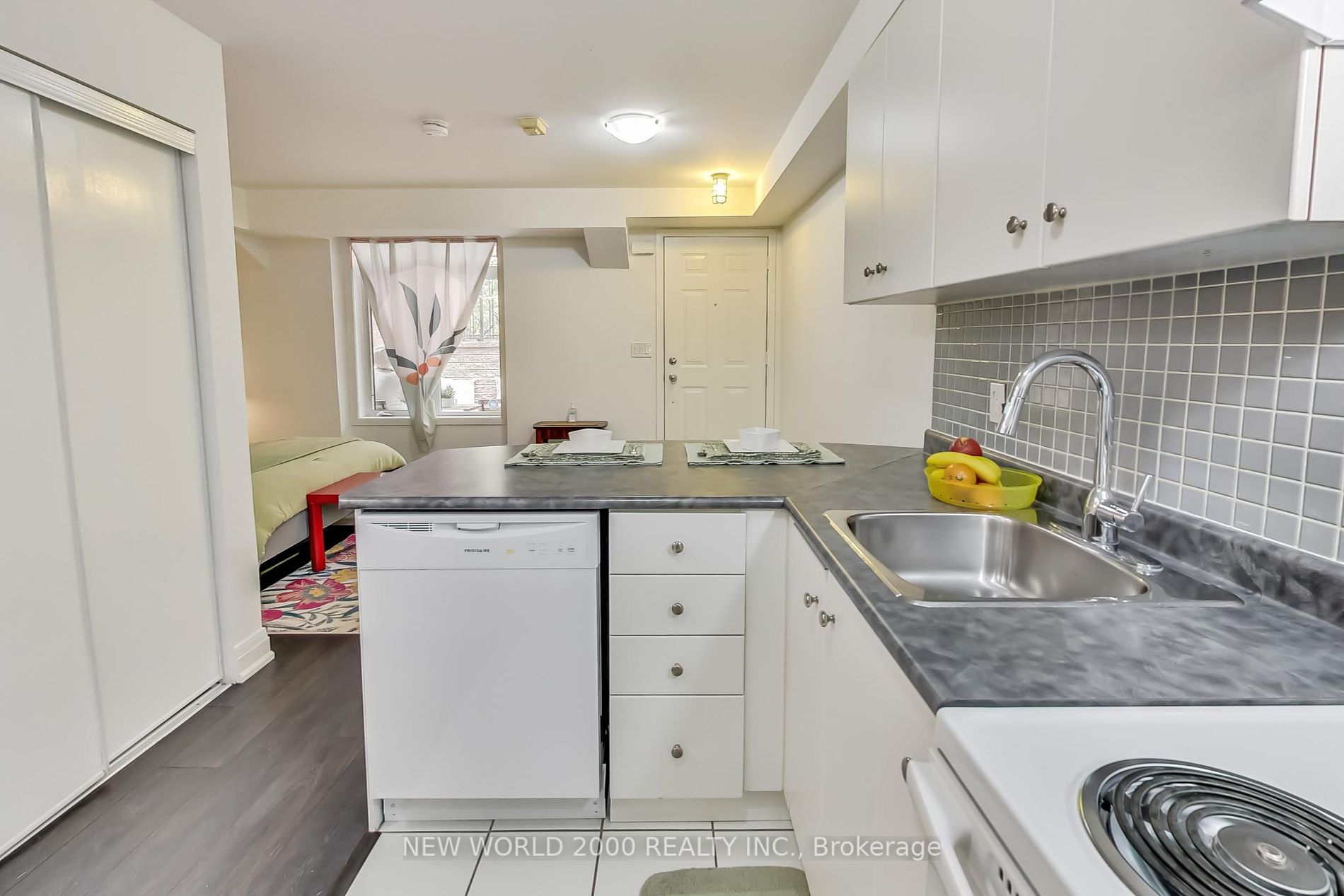 415 Jarvis Street, #151