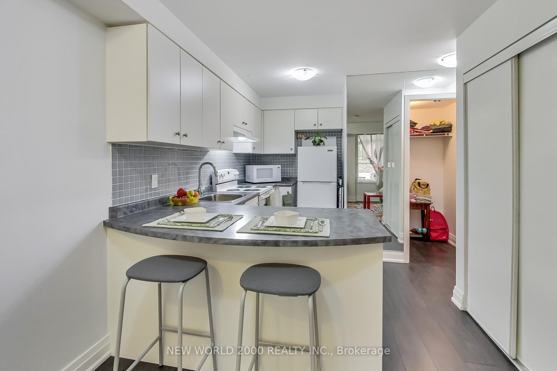 415 Jarvis Street, #151