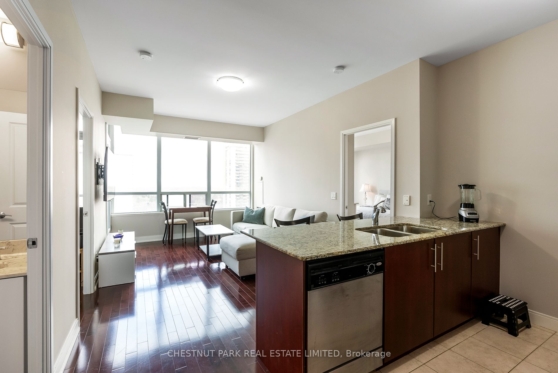 88 Broadway Avenue, #1508