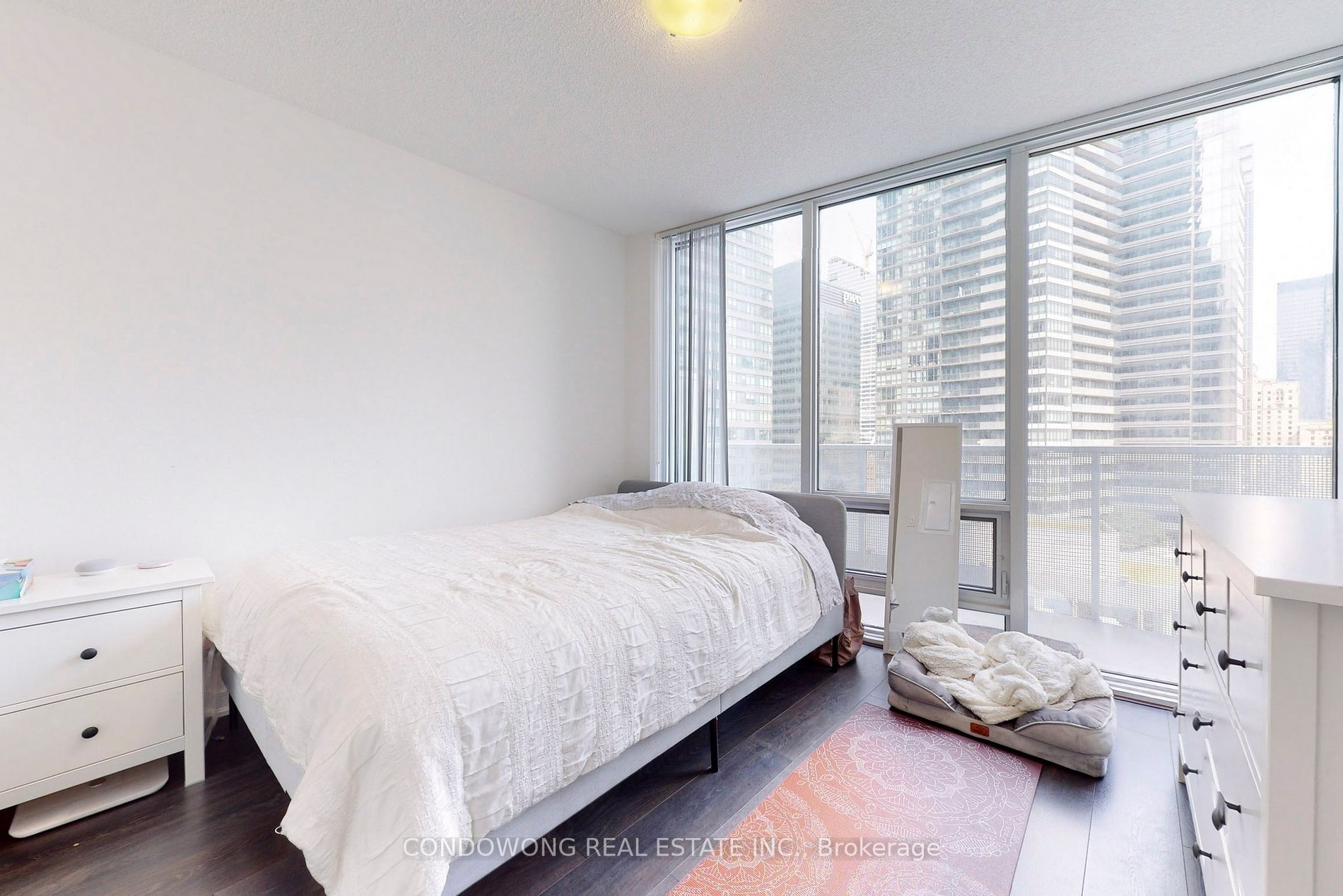 100 Harbour St, #1703