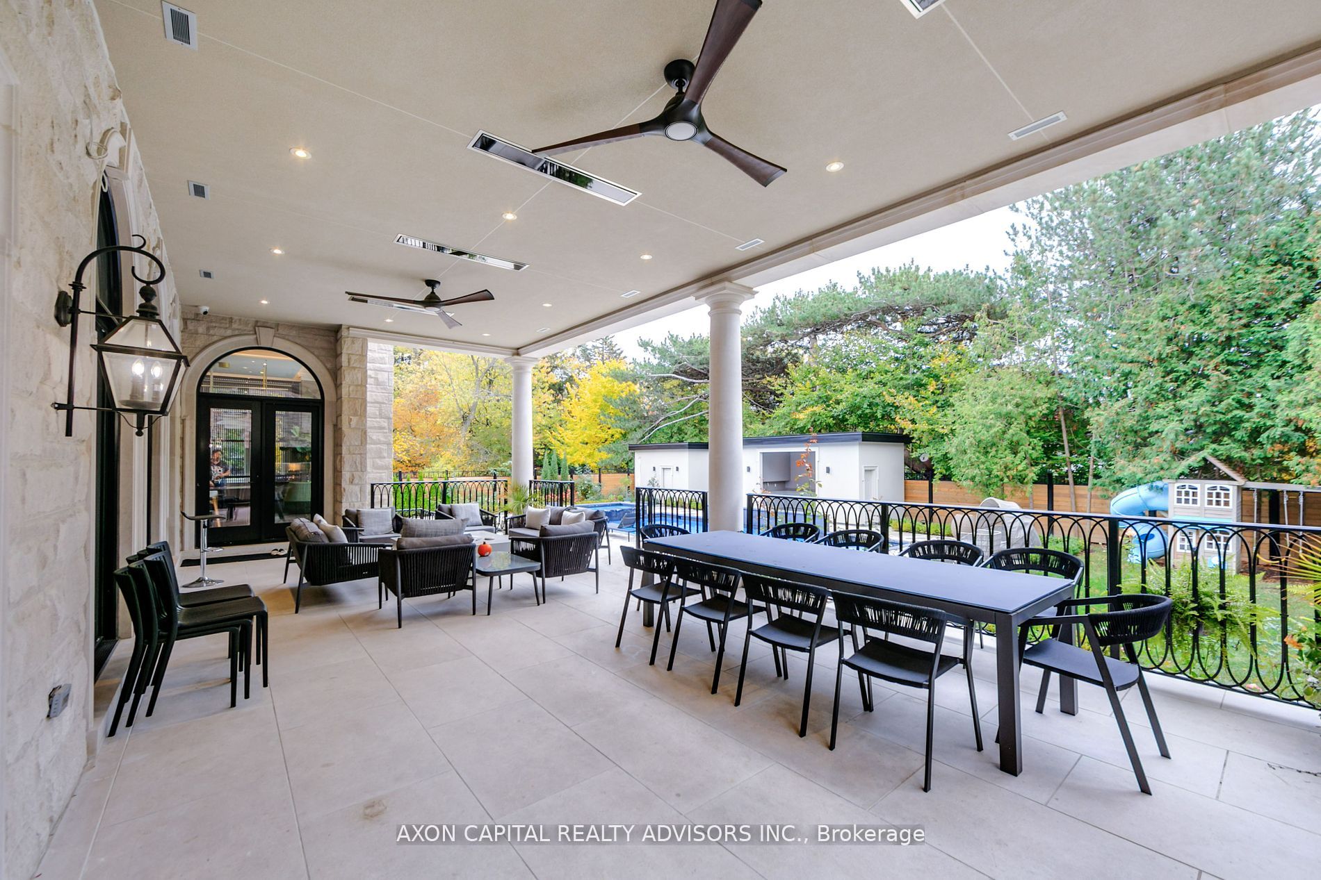 17 Chieftain Cres