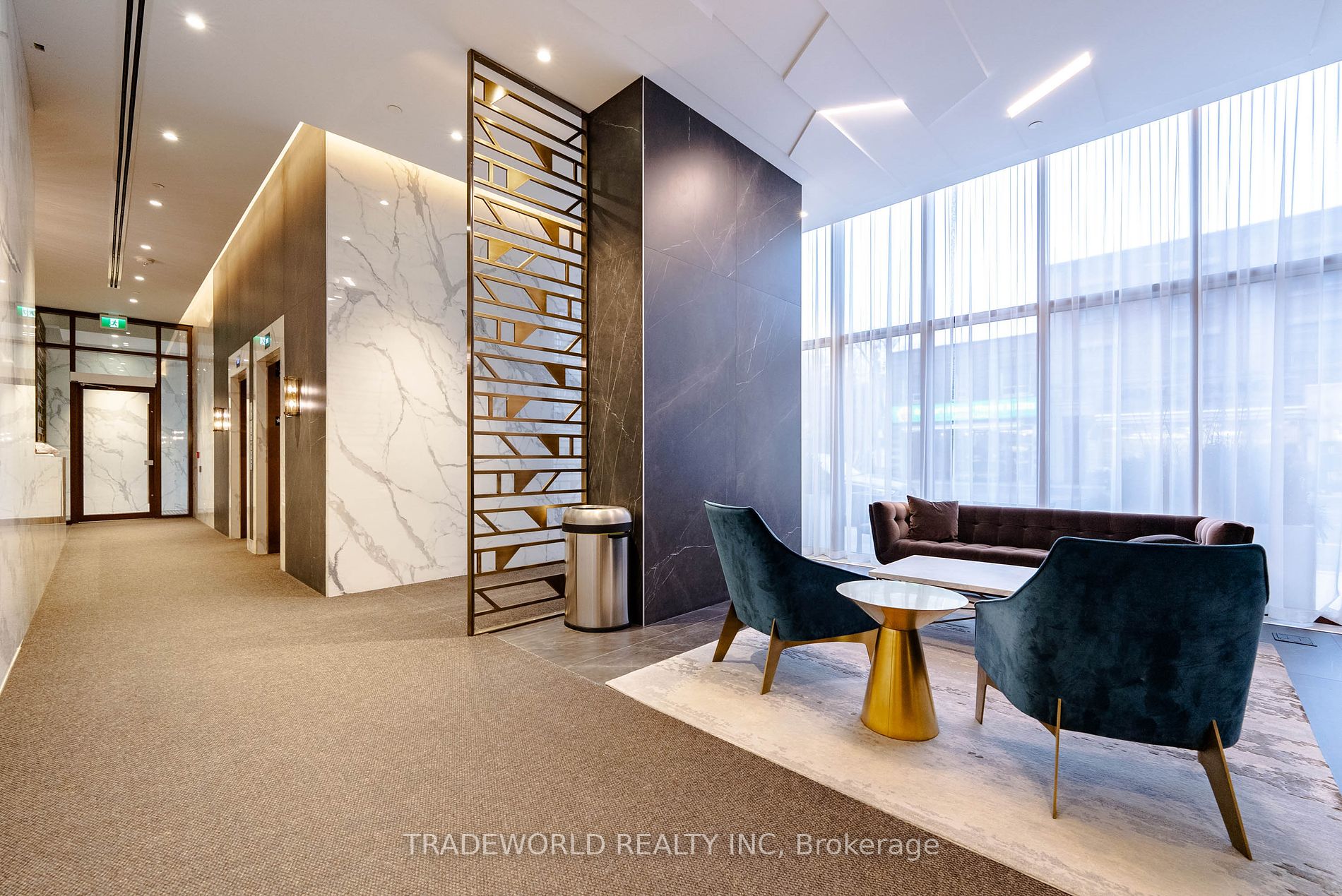 151 Avenue Road, #305