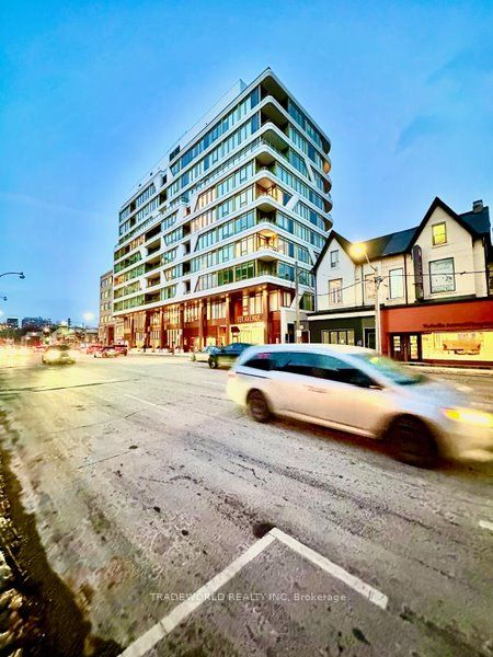 151 Avenue Road, #305