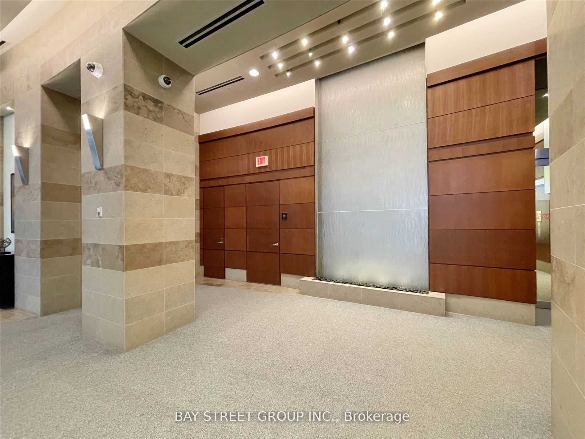 2181 Yonge St, #1406