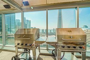 183 Wellington Street W, #3903