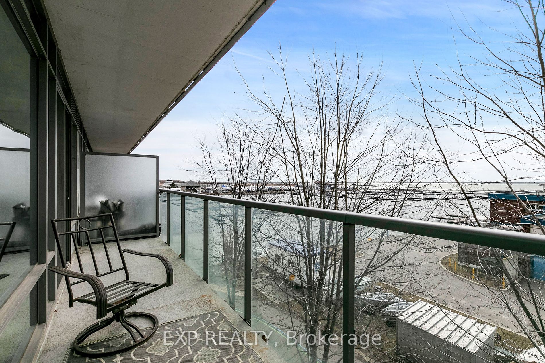 90 Stadium Rd, #325