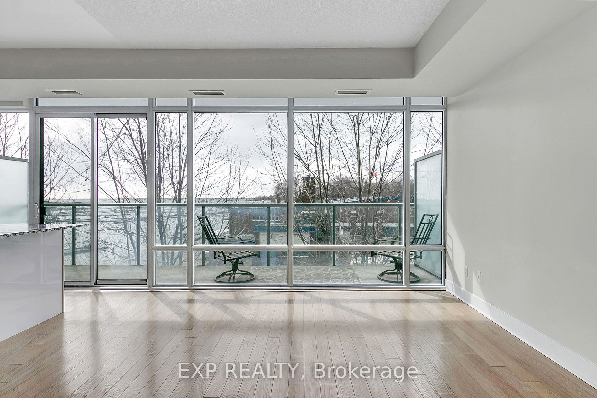 90 Stadium Rd, #325