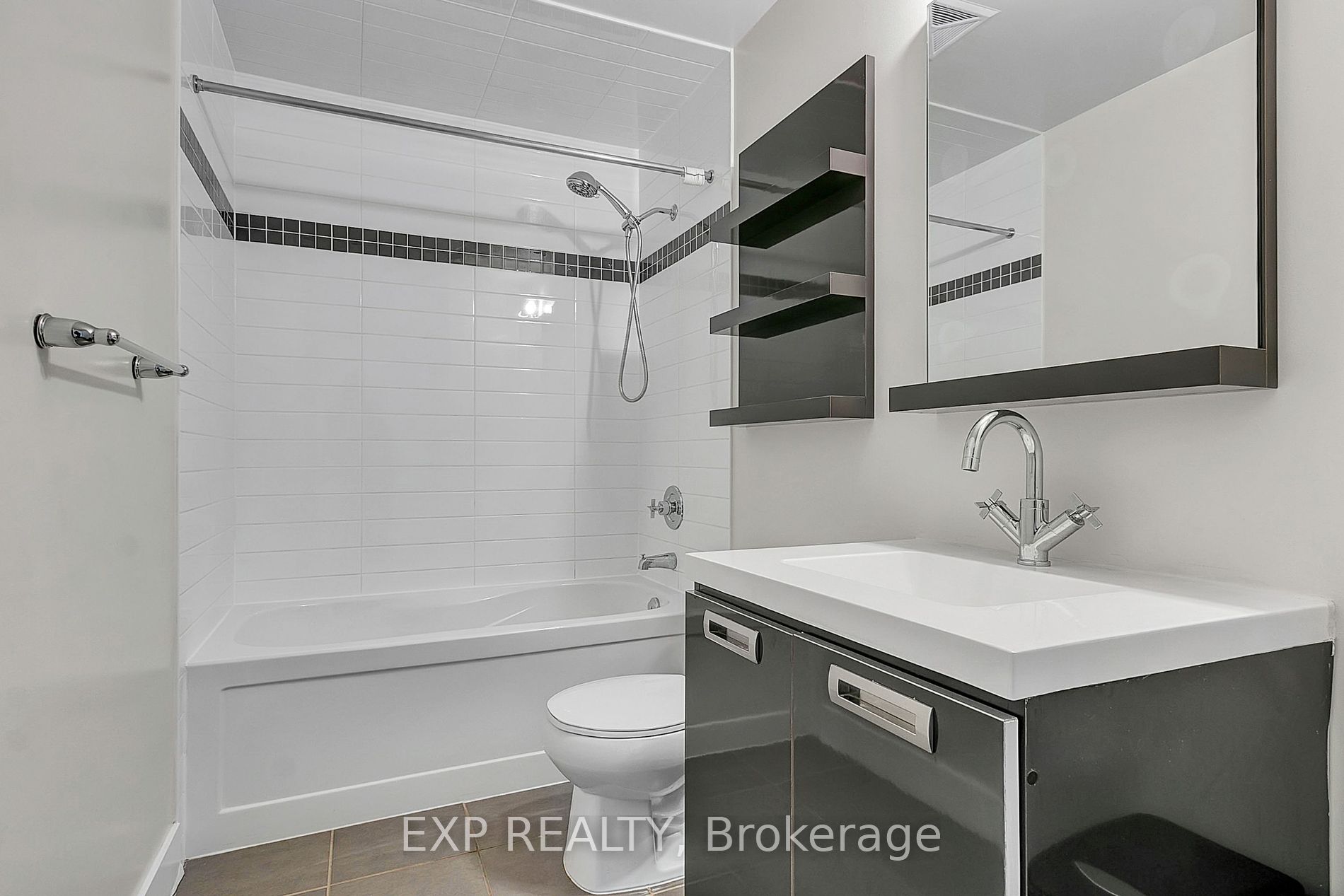 90 Stadium Rd, #325