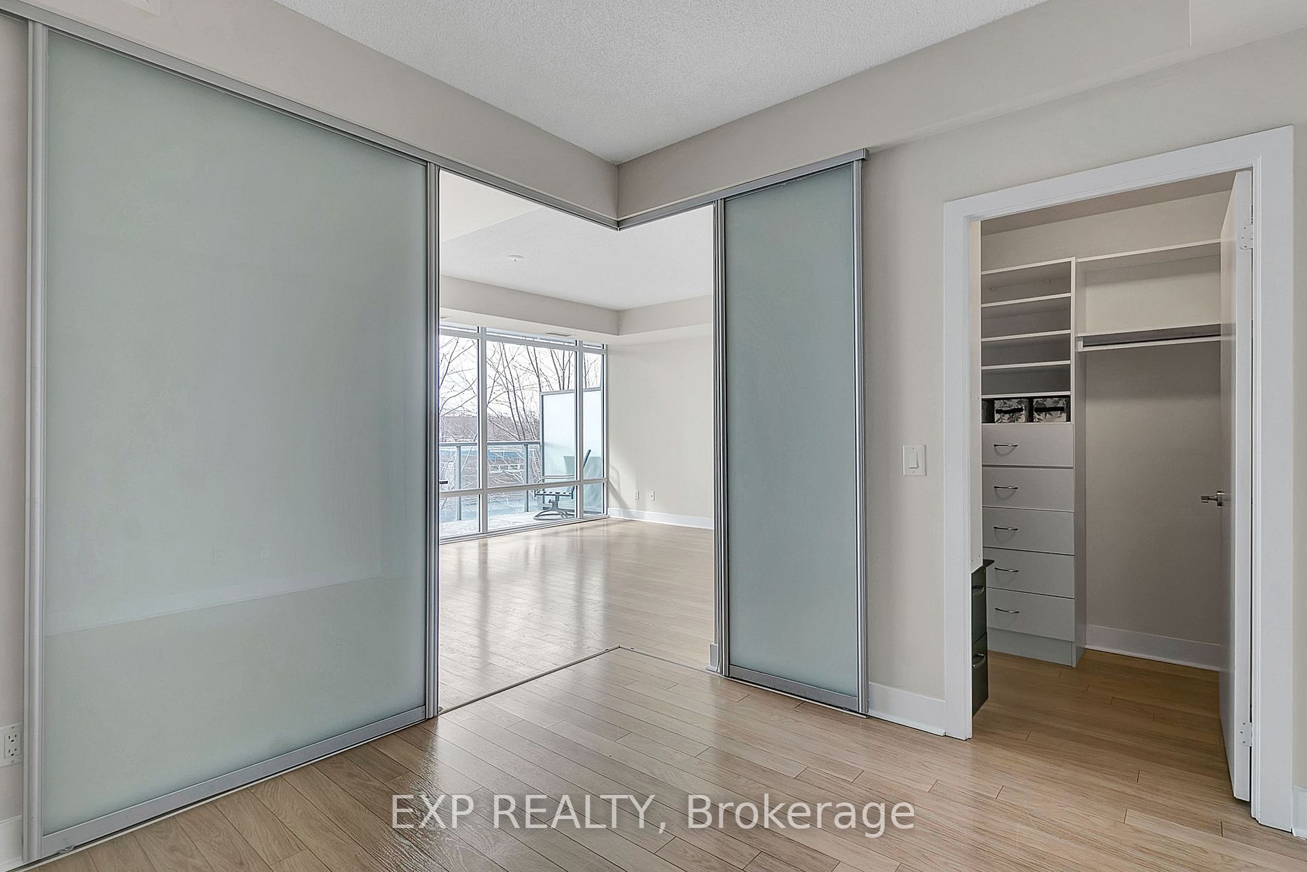 90 Stadium Rd, #325