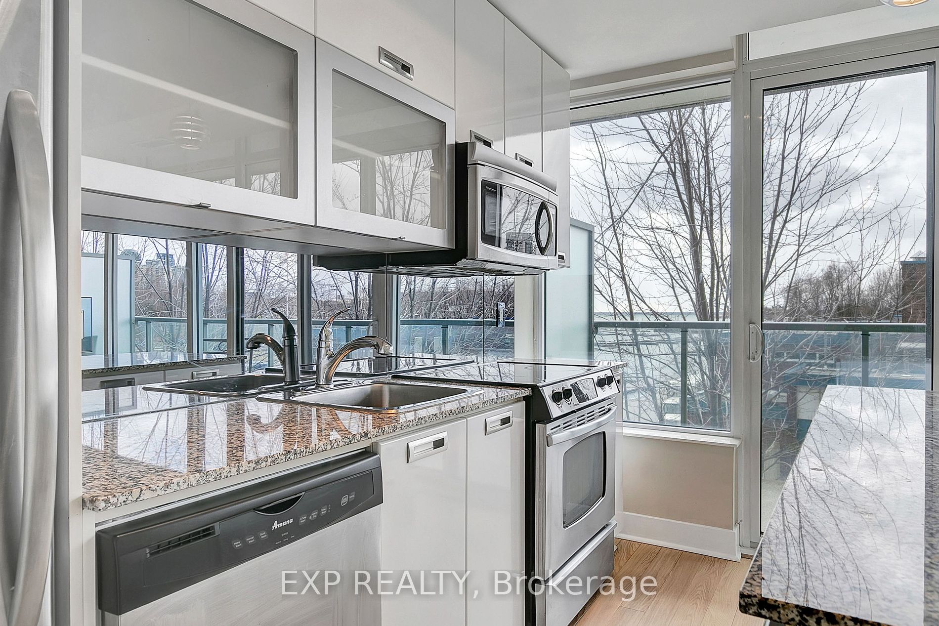 90 Stadium Rd, #325