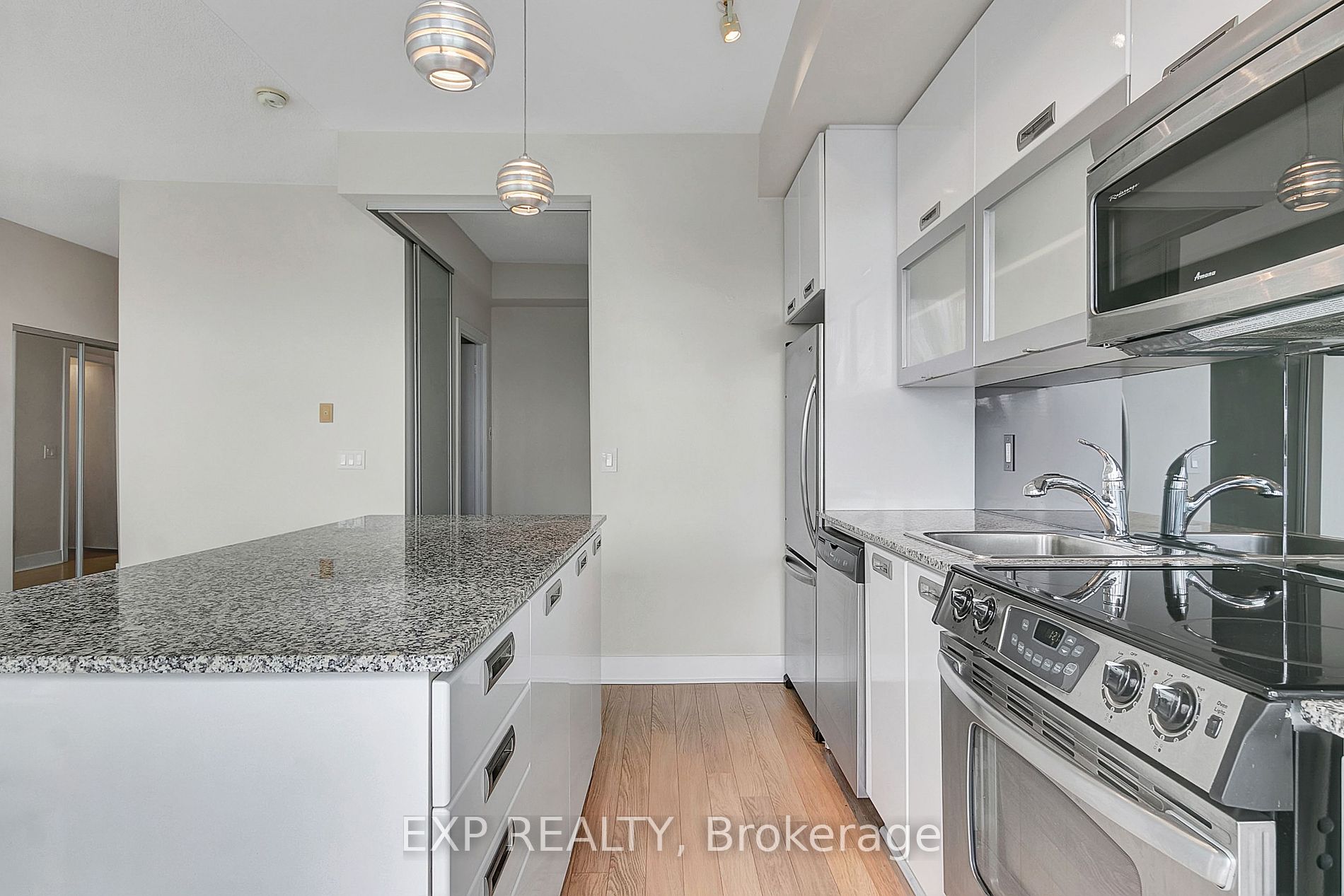 90 Stadium Rd, #325