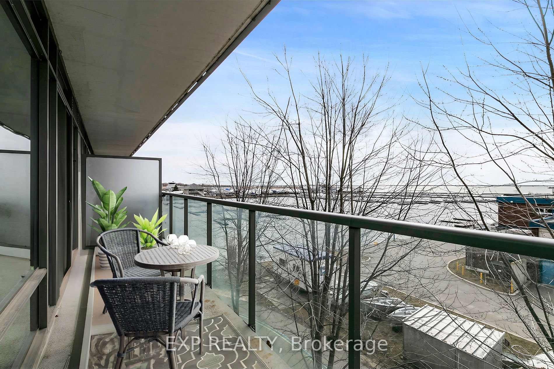 90 Stadium Rd, #325
