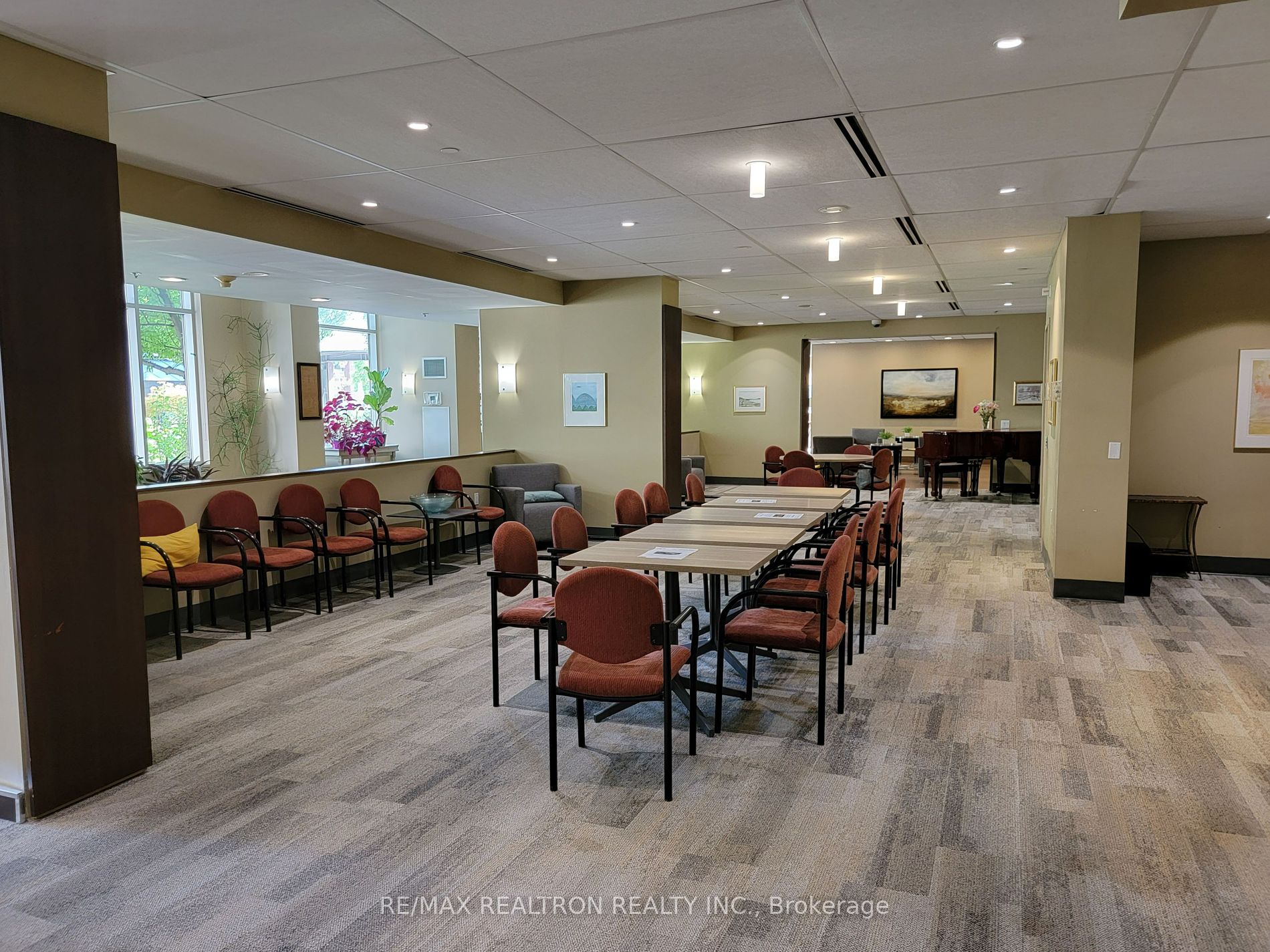 2 Neptune Dr, #801