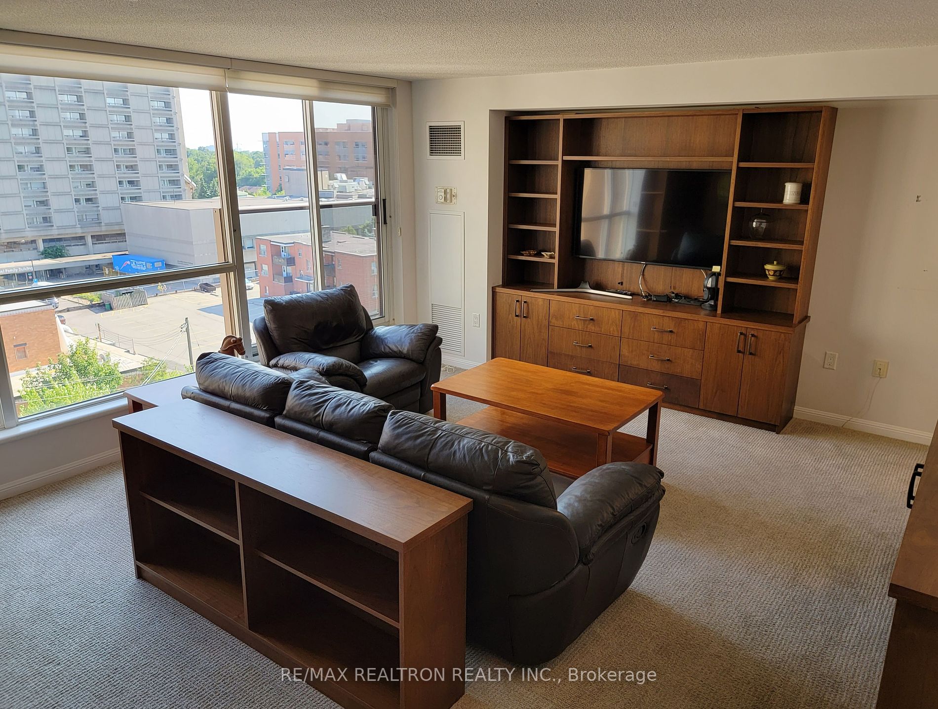2 Neptune Dr, #801