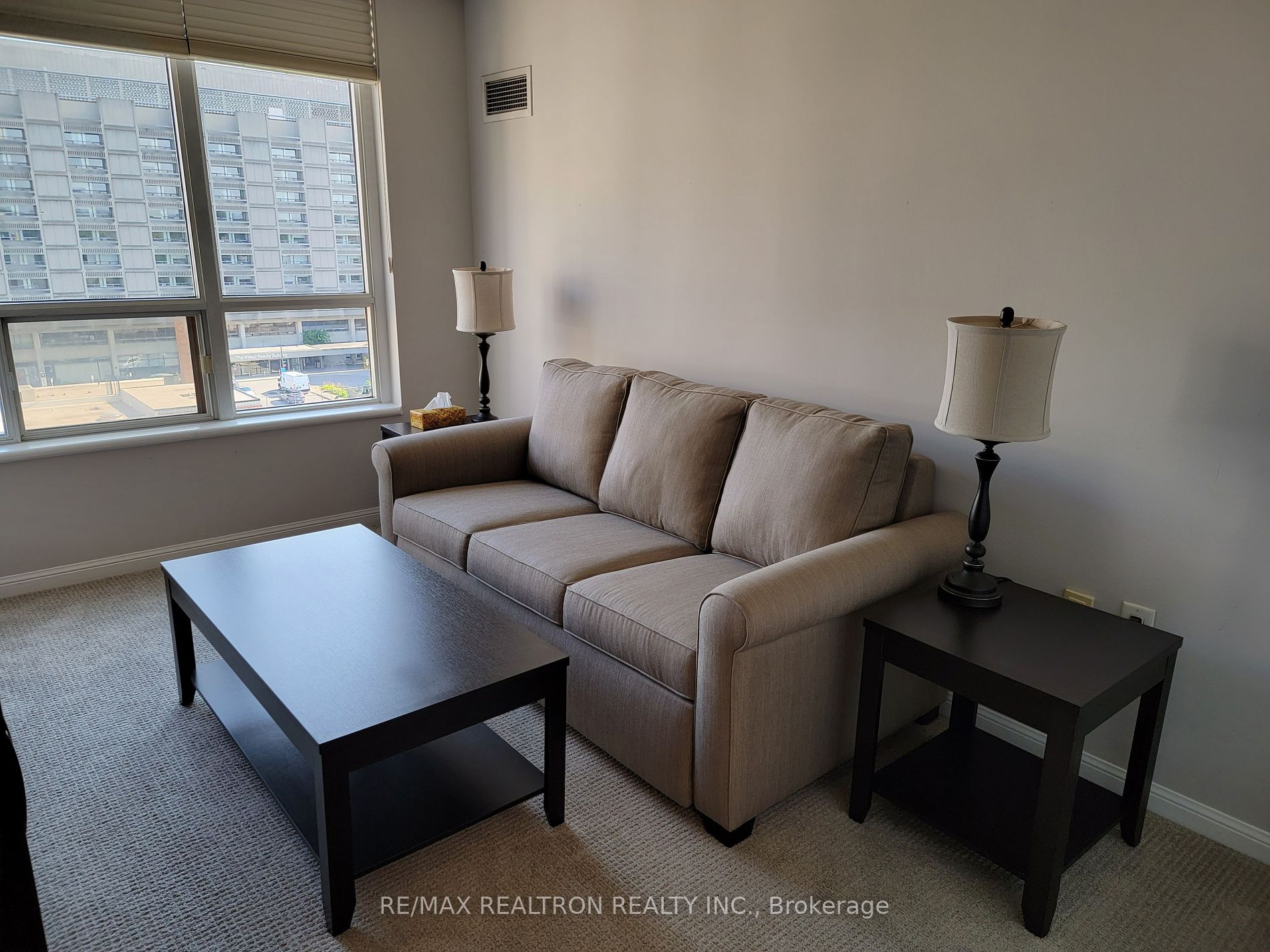 2 Neptune Dr, #801