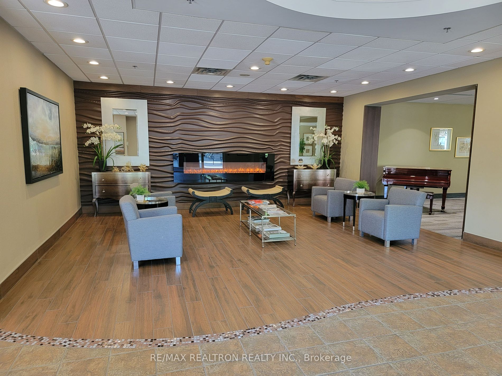 2 Neptune Dr, #801