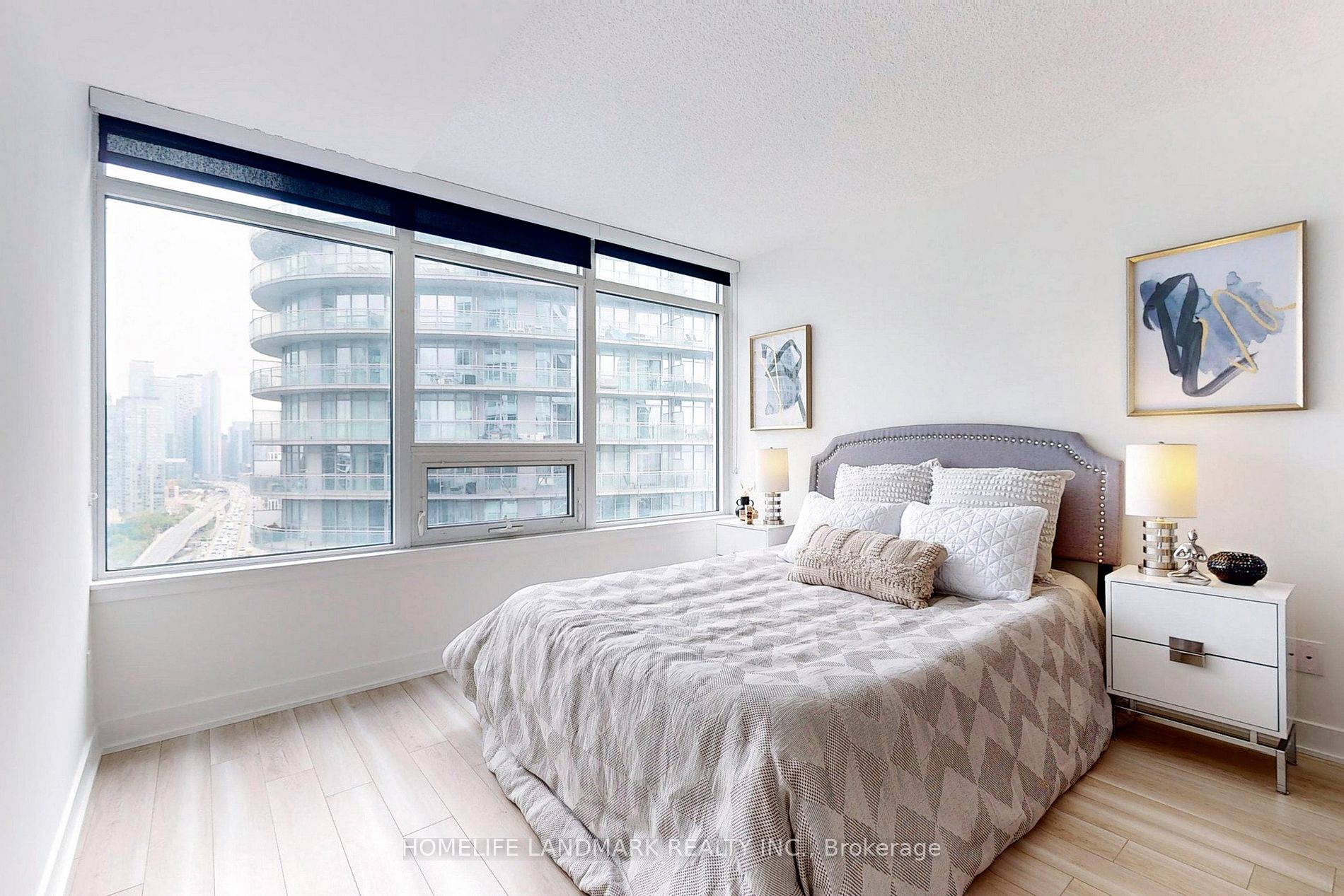 17 Bathurst St, #2712