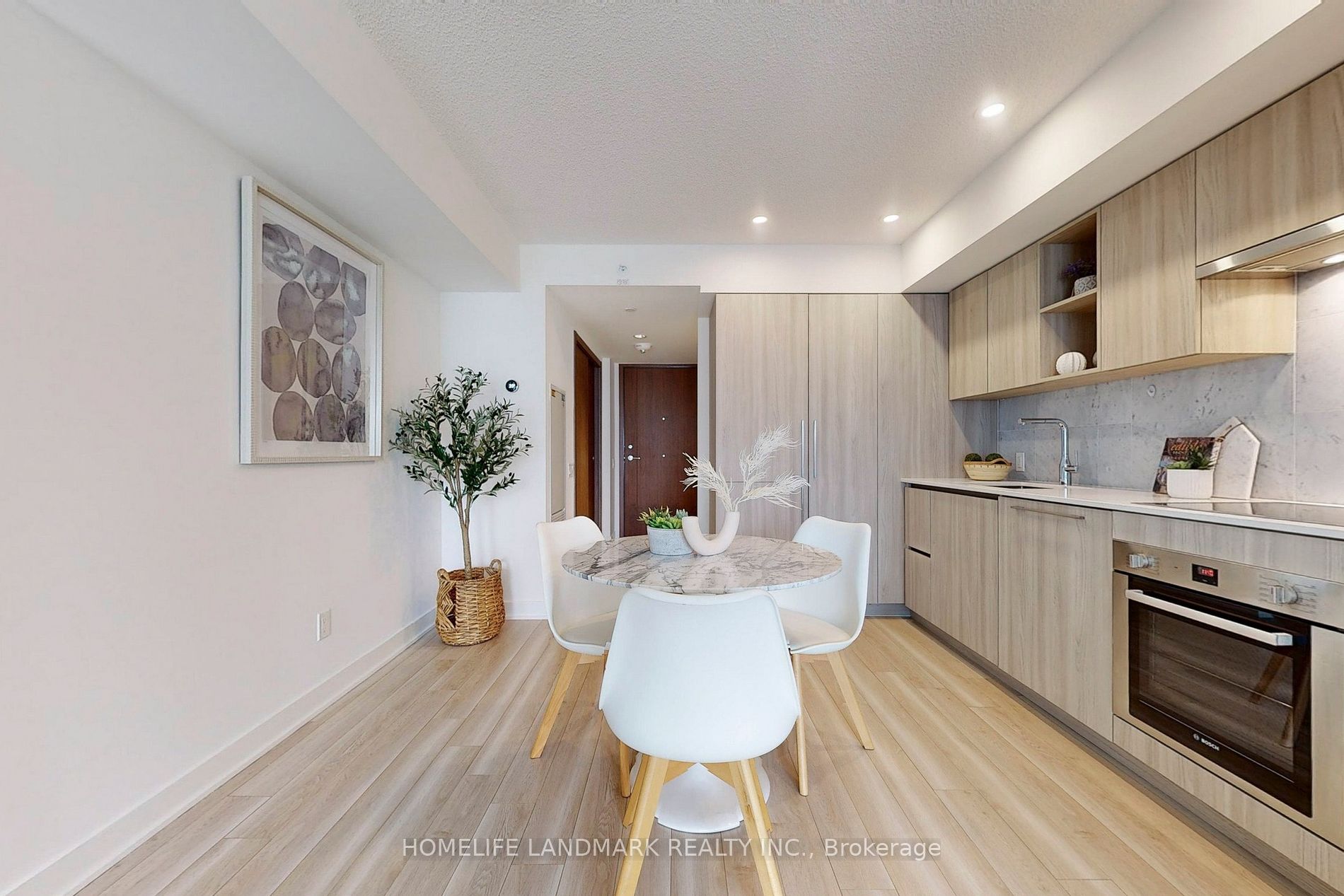 17 Bathurst St, #2712