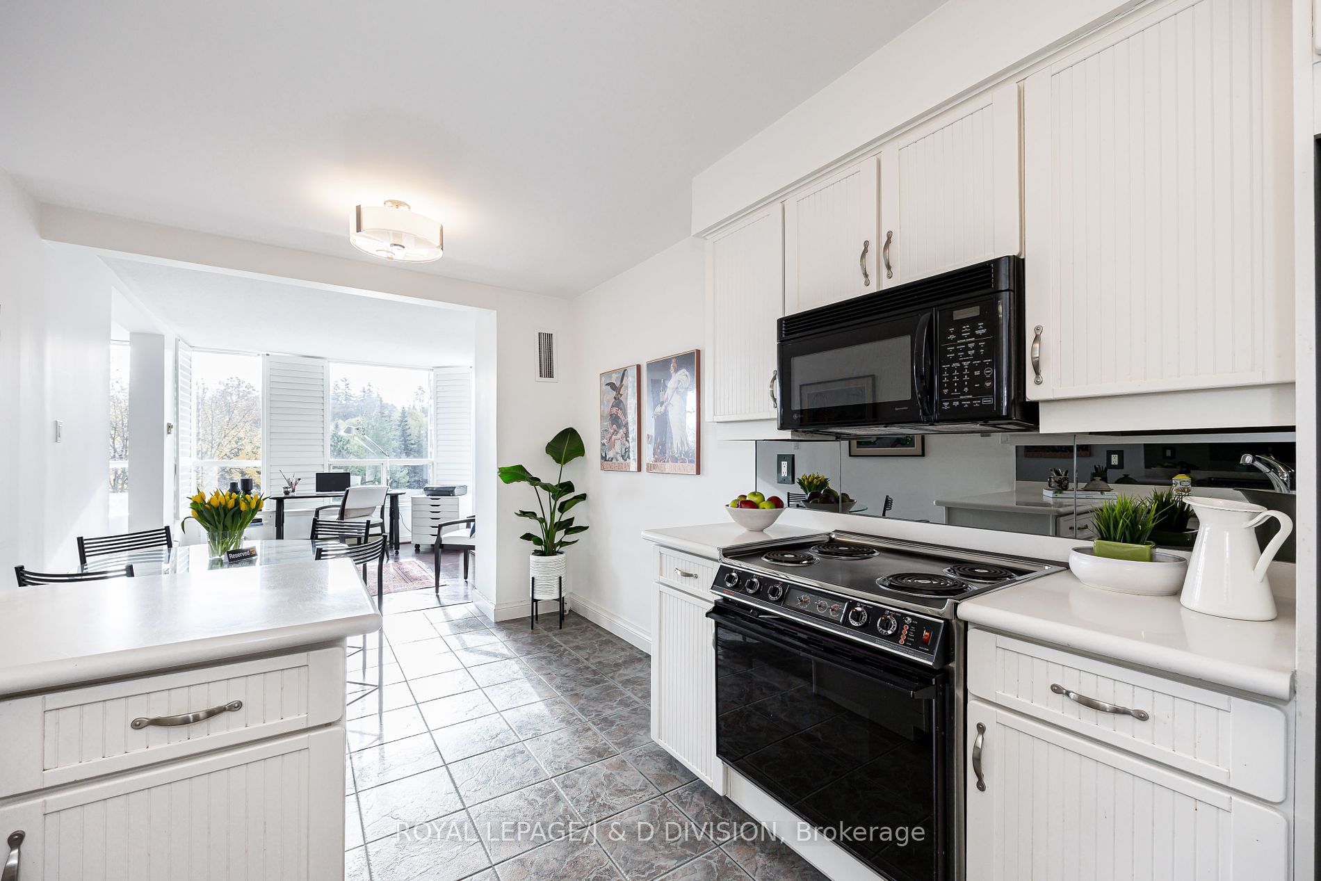 3800 Yonge Street, #607