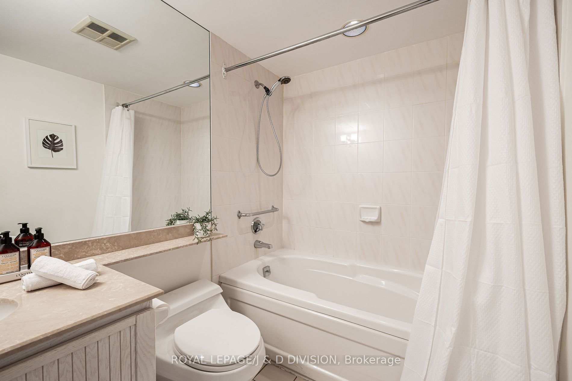 3800 Yonge Street, #607