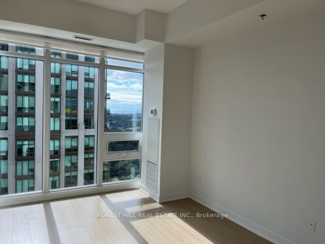 320 Tweedsmuir Ave, #2906