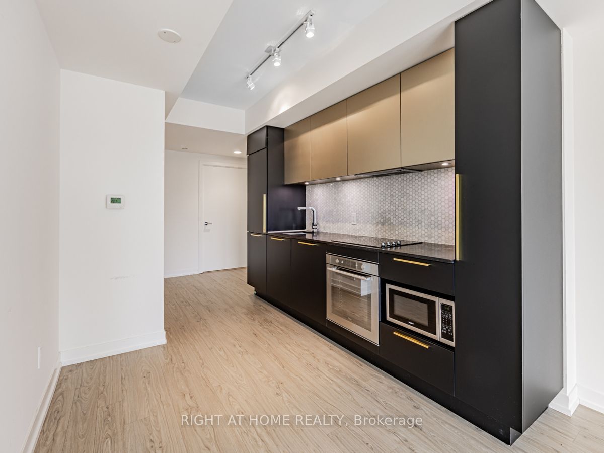 85 Wood Street, #1615