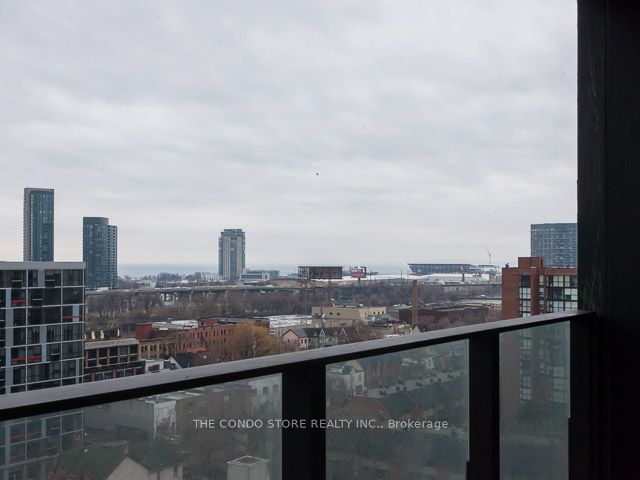 629 King St W, #1207