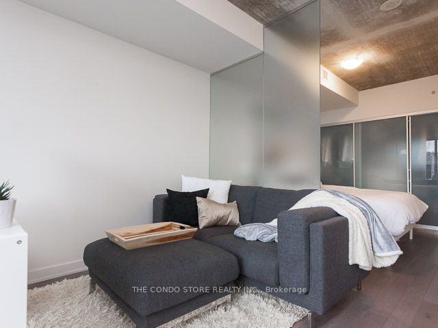 629 King St W, #1207