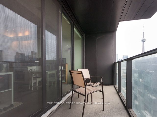 629 King St W, #1207