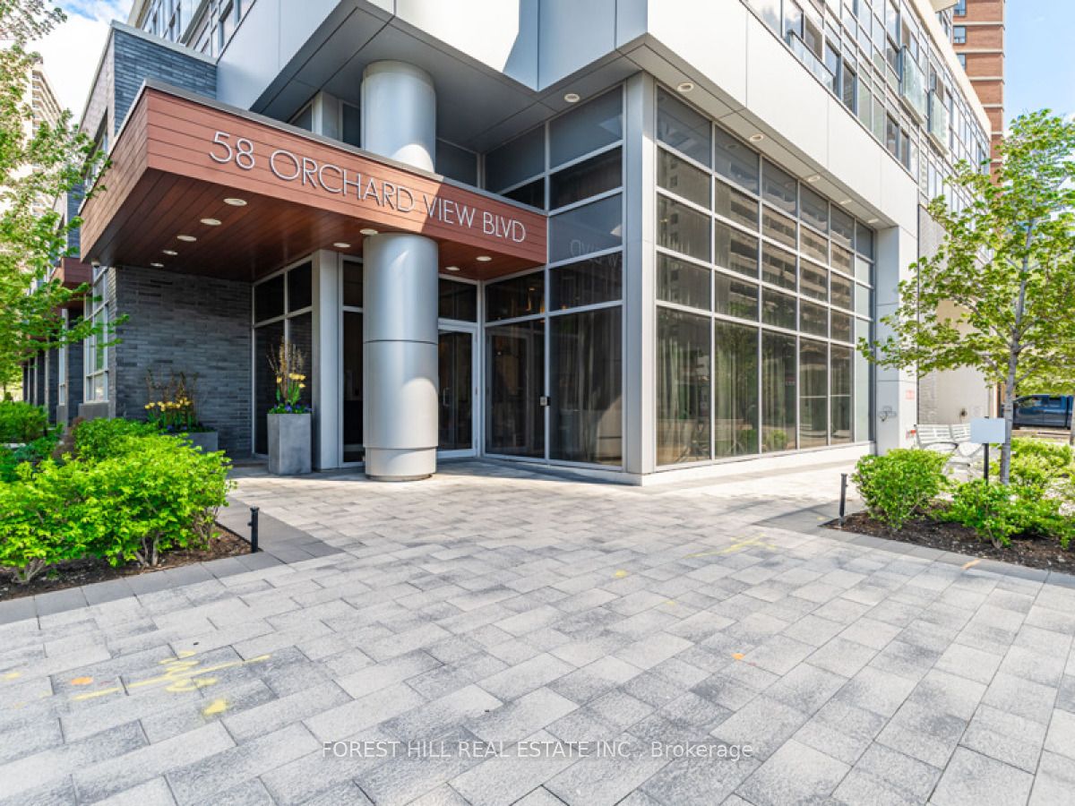 58 Orchard View Boulevard, #401