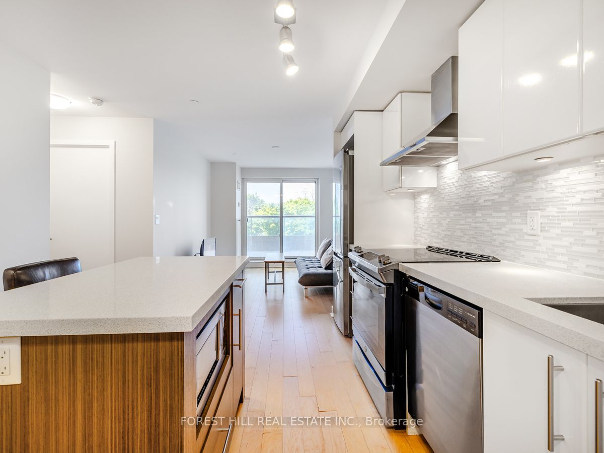 58 Orchard View Boulevard, #401