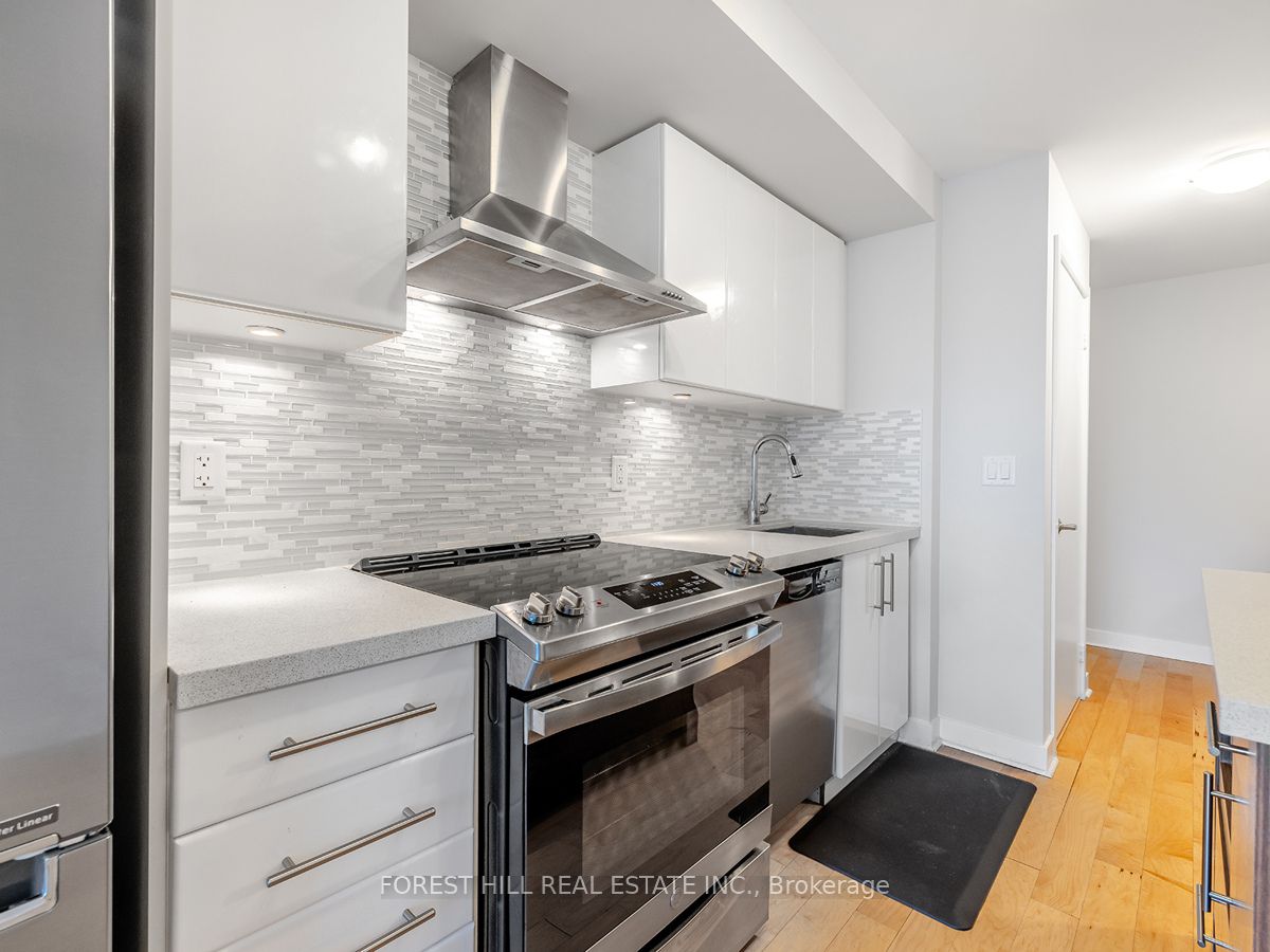58 Orchard View Boulevard, #401