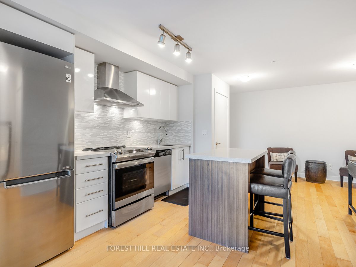 58 Orchard View Boulevard, #401