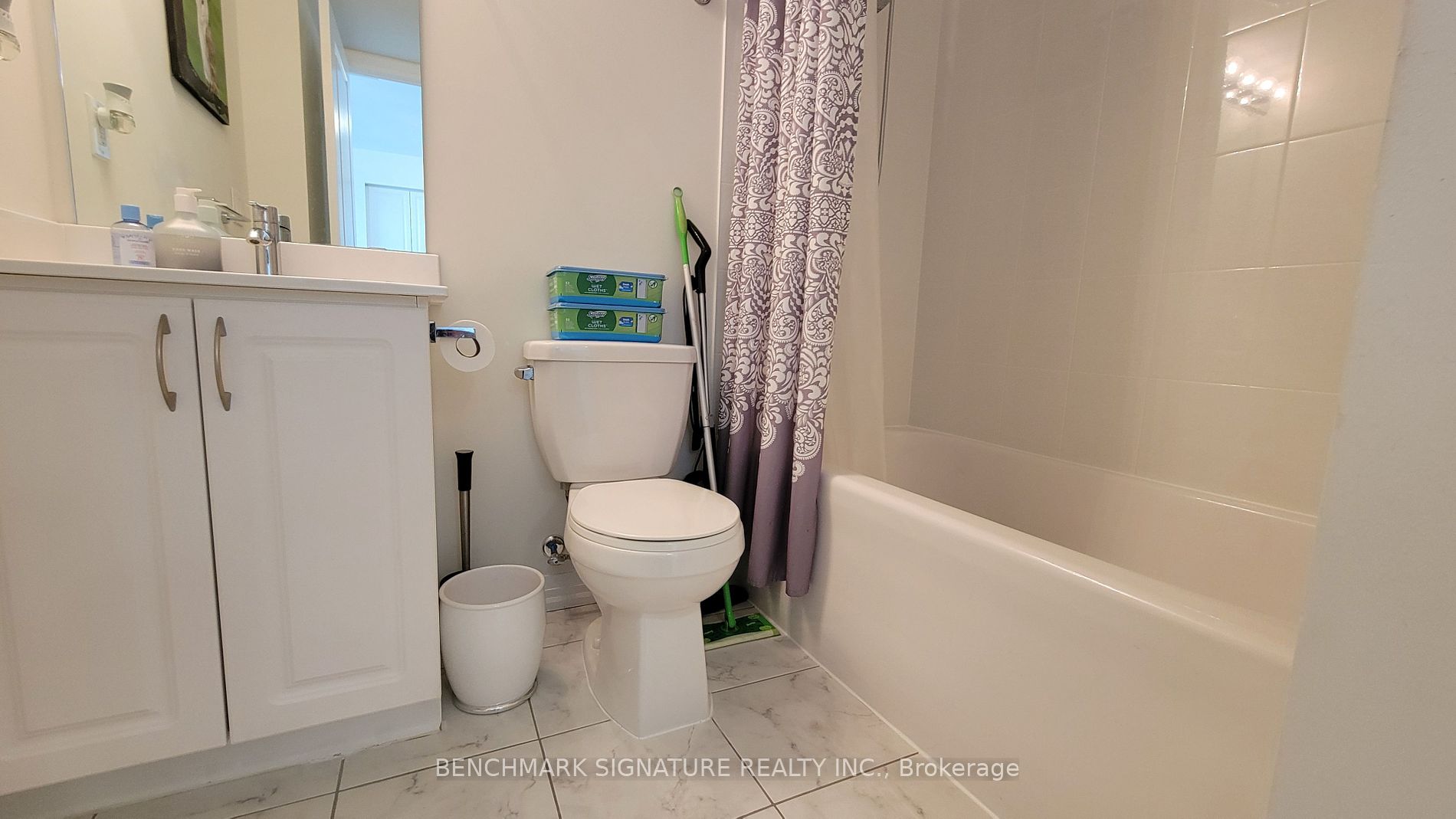 741 Sheppard Ave W, #806