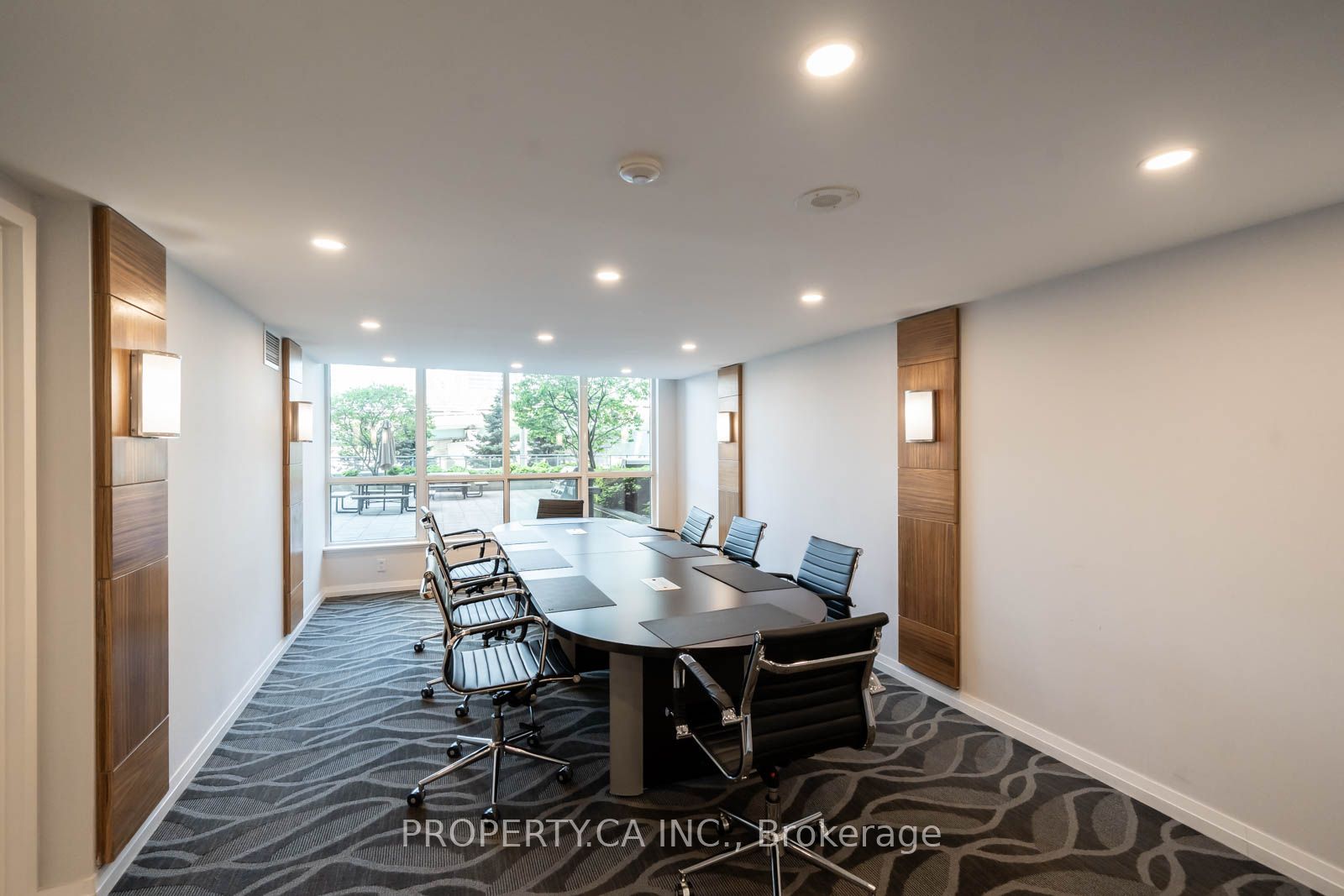 230 Queens Quay W #1815