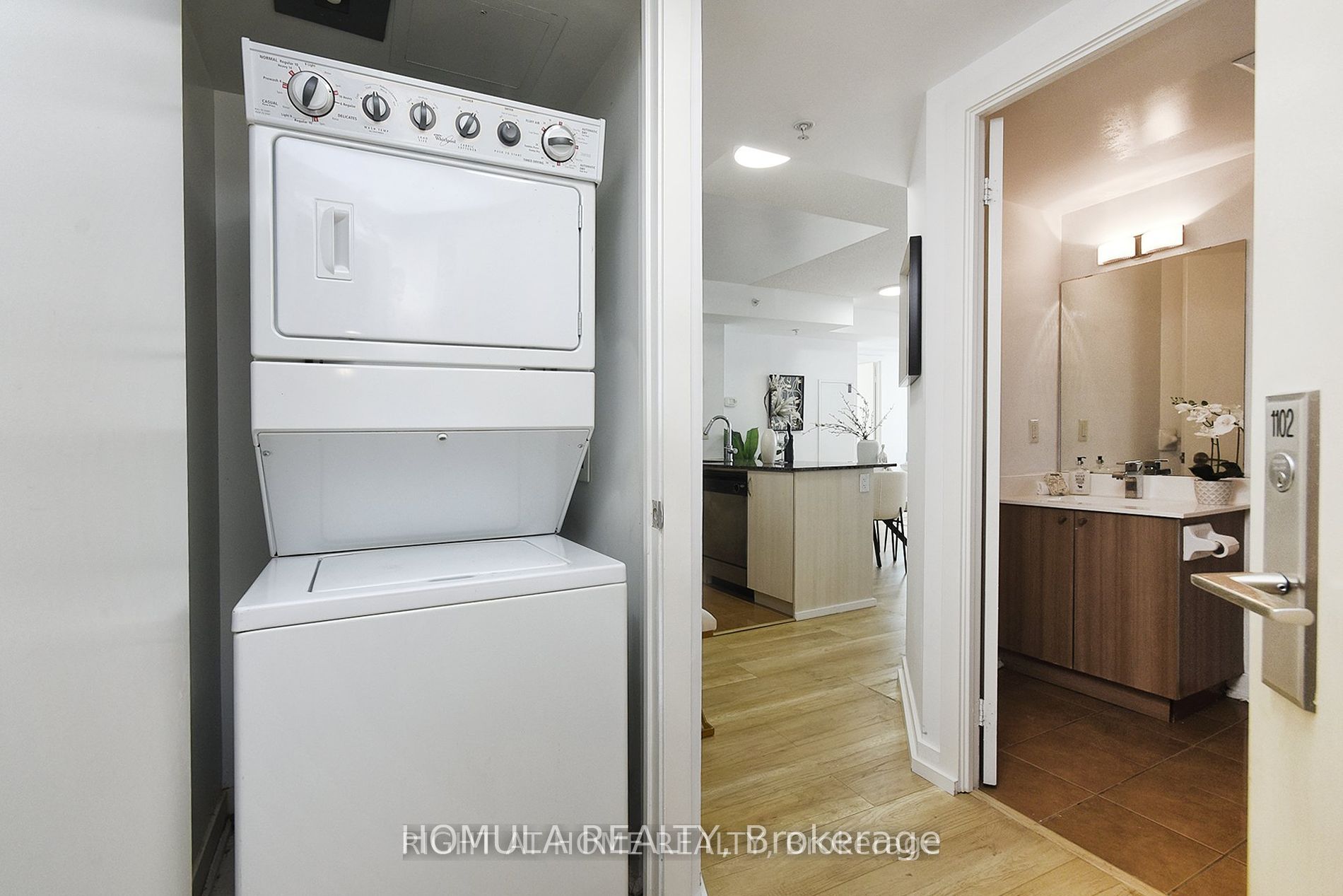 5740 Yonge St, #1102