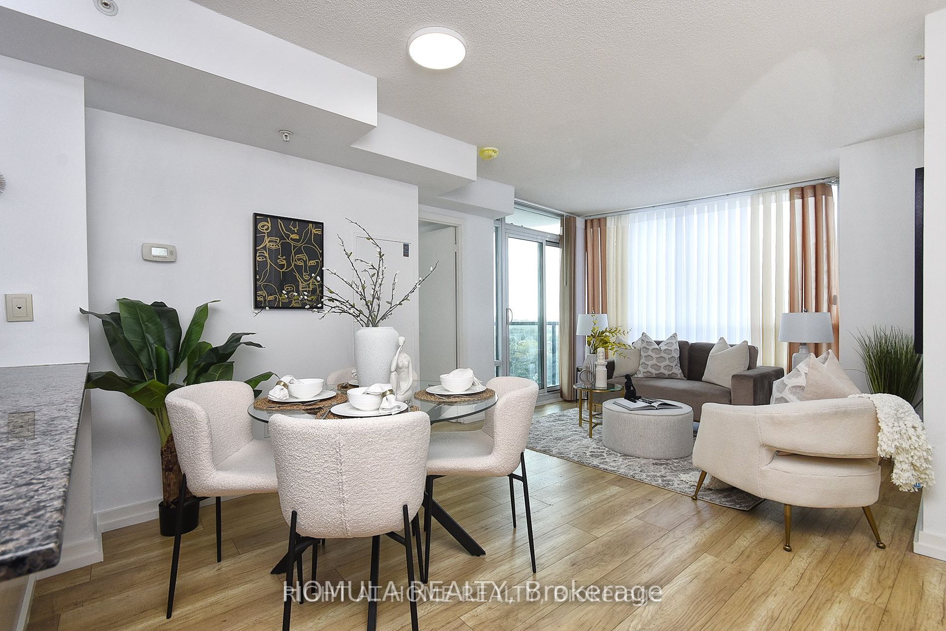 5740 Yonge St, #1102