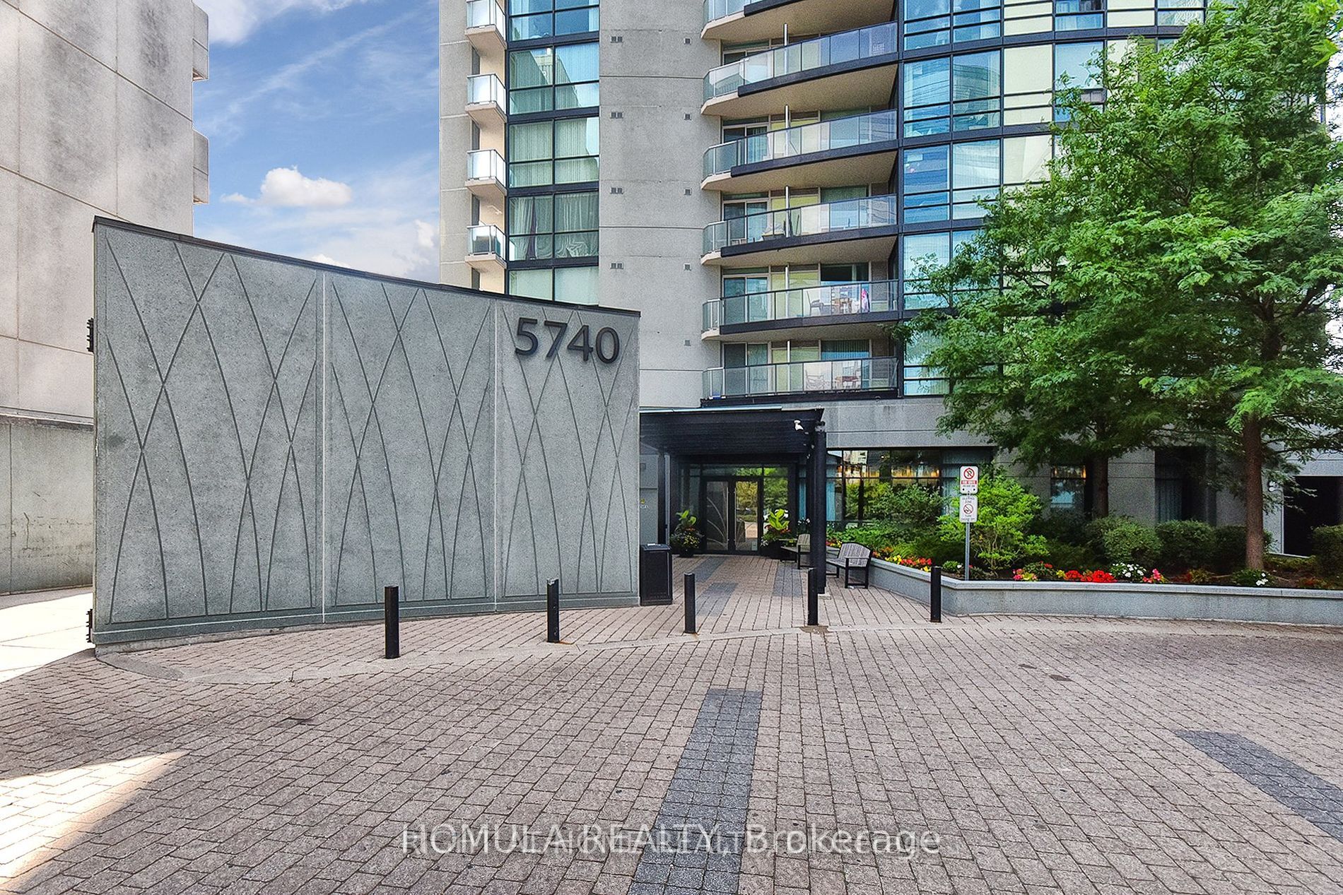 5740 Yonge St, #1102
