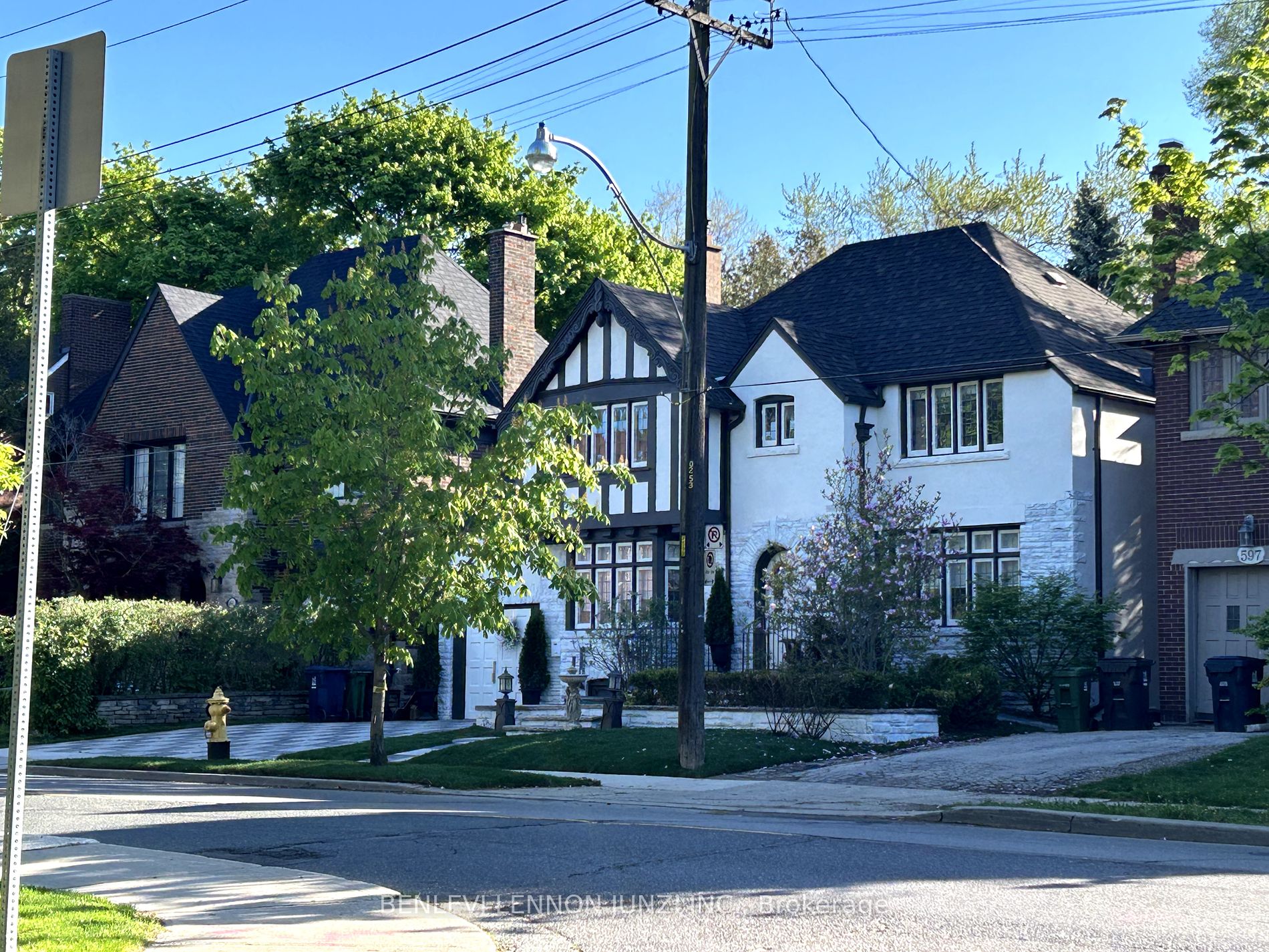 599 Spadina Rd