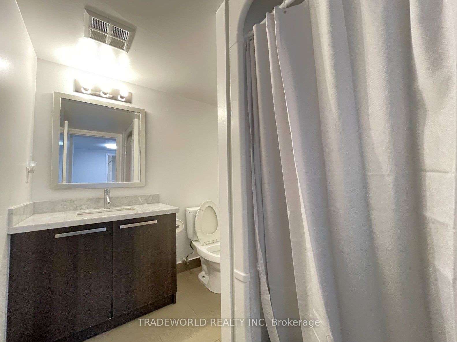 11 St Joseph St, #1612