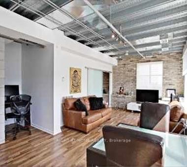 736 Dundas Street E, #501