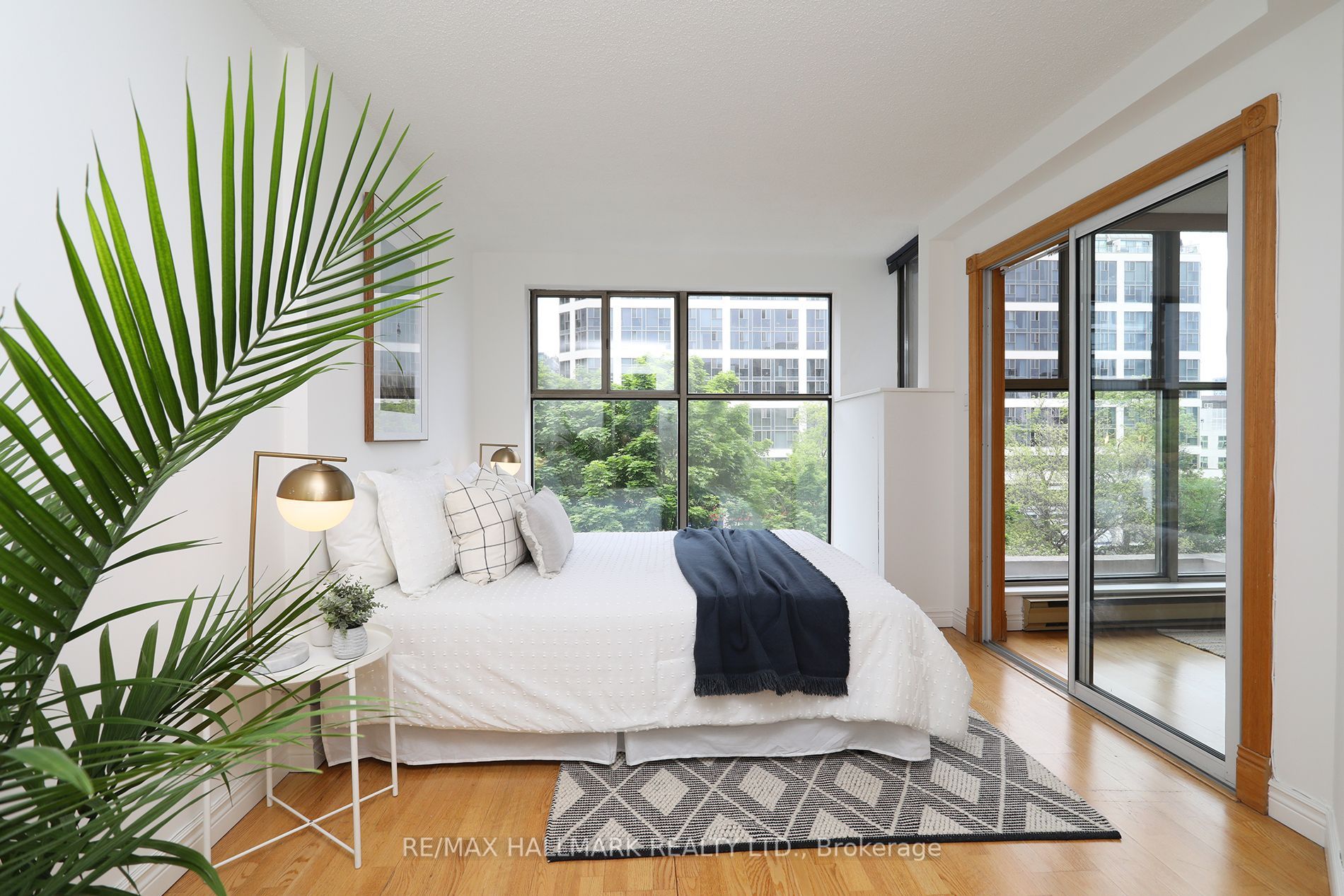 65 Scadding Ave, #505