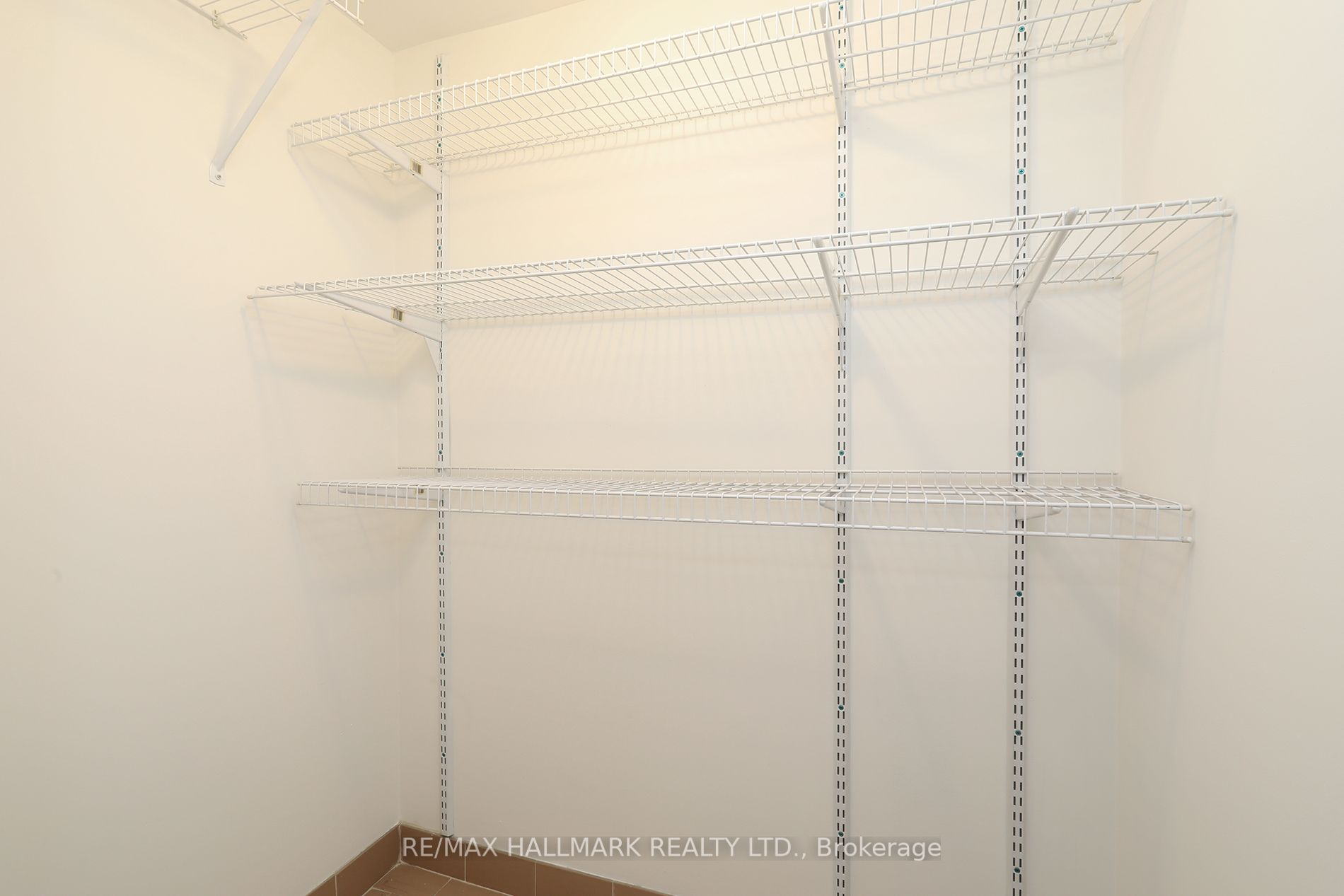65 Scadding Ave, #505