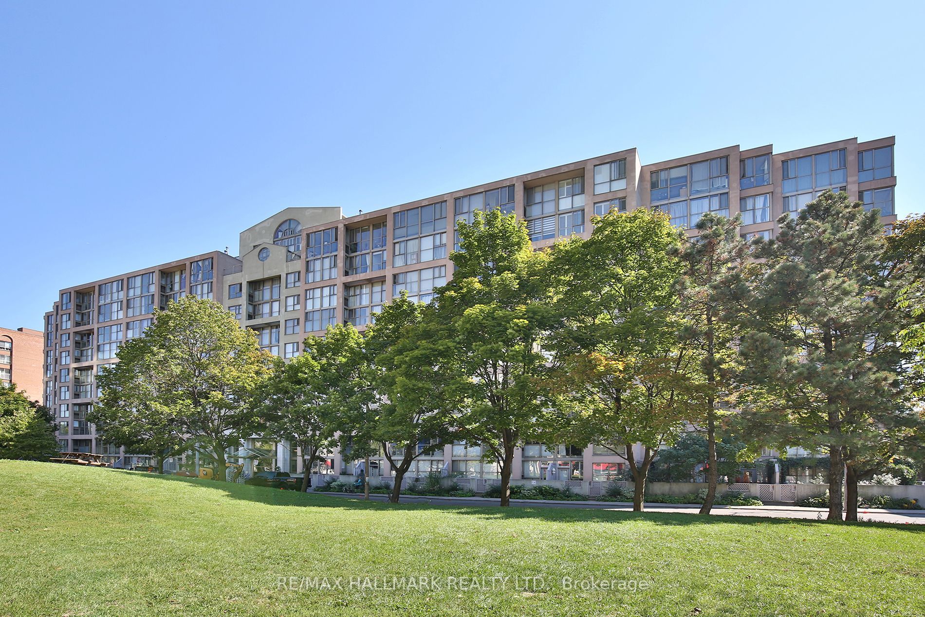 65 Scadding Ave, #505