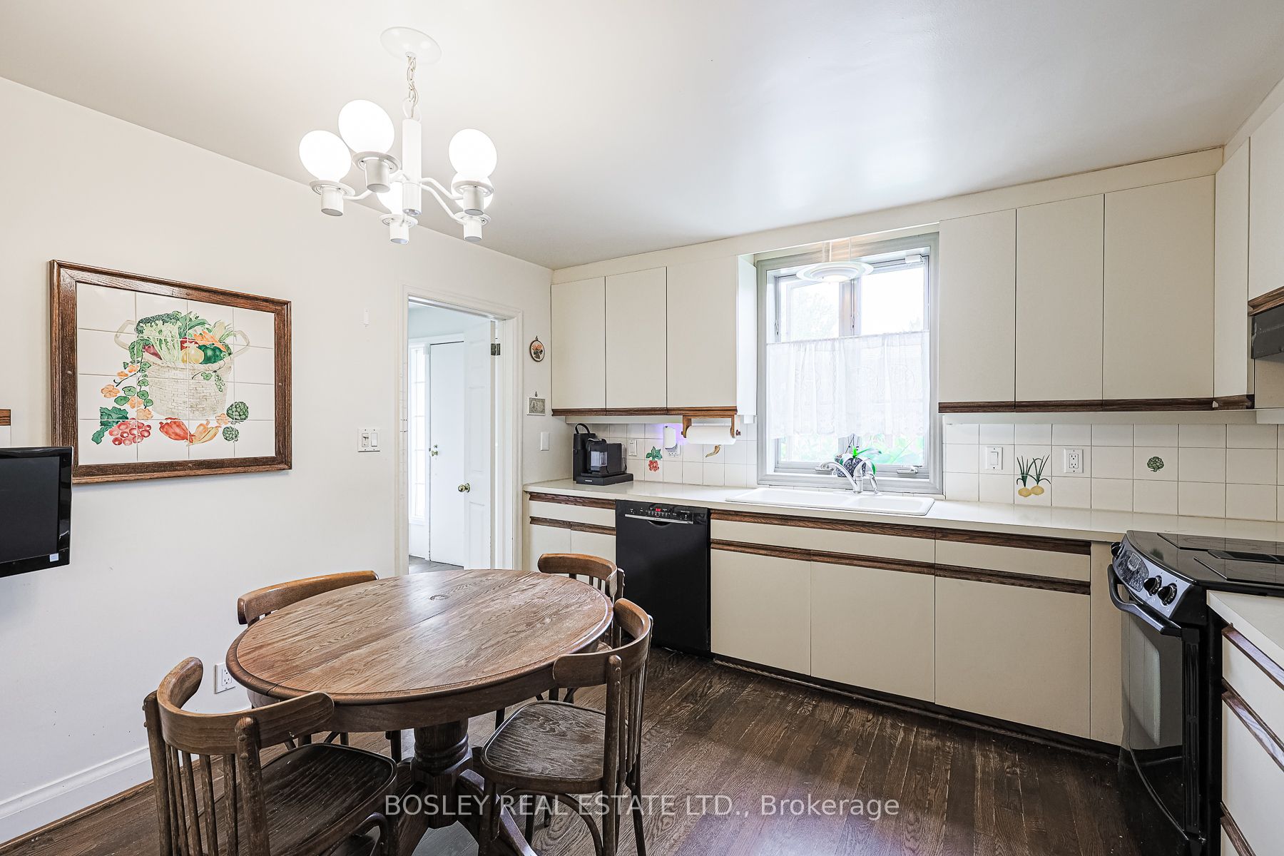 354 Bessborough Drive