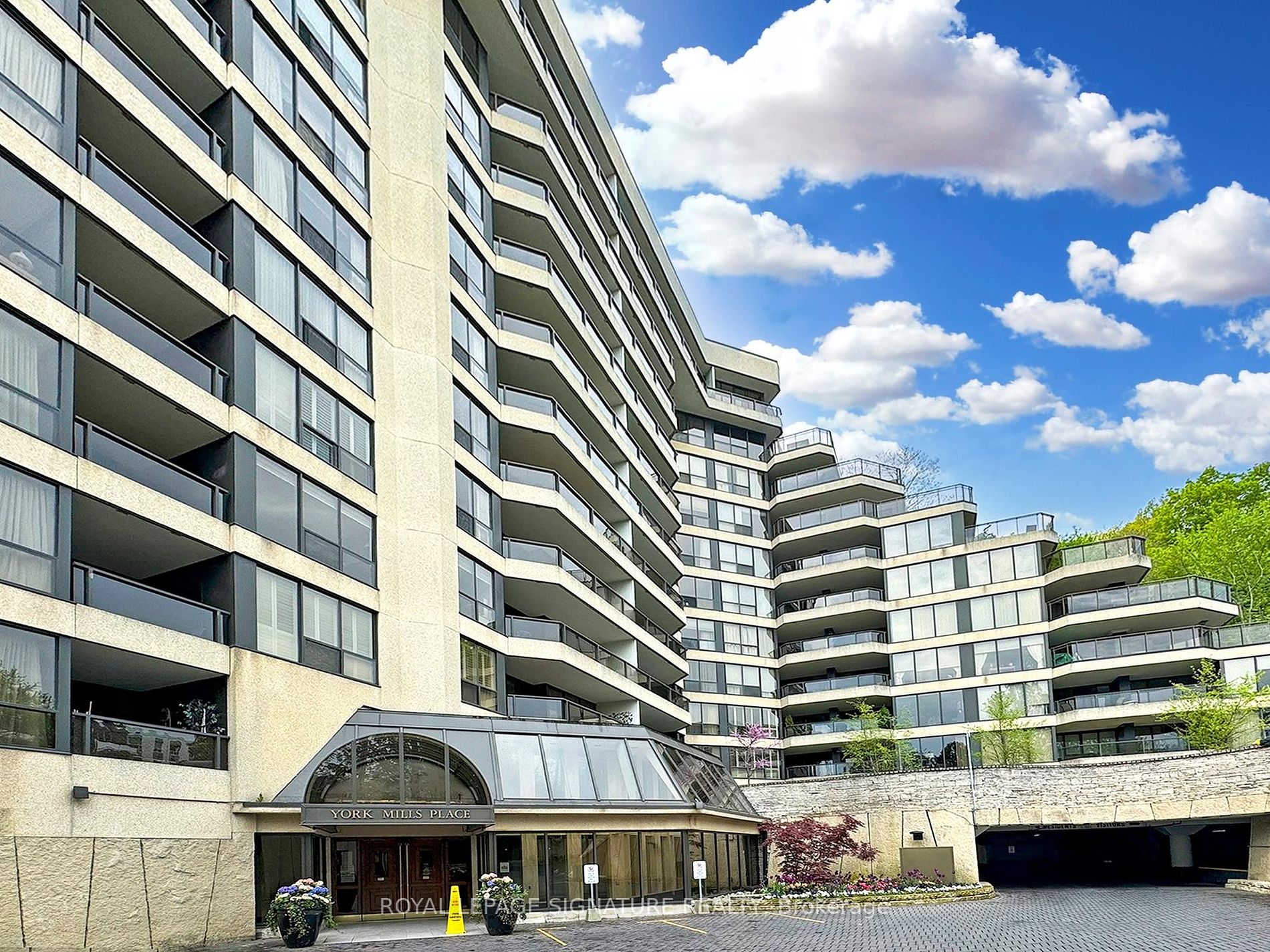 3900 Yonge Street, #704
