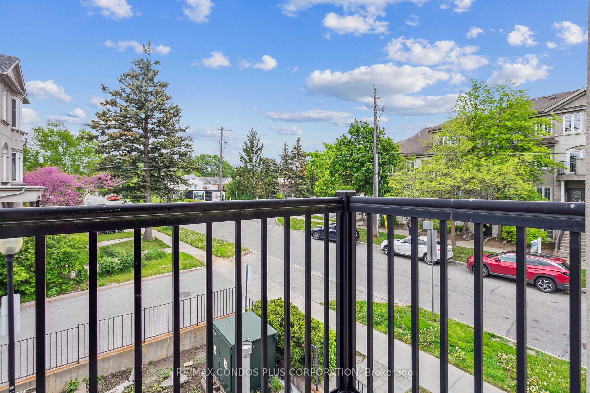 118 Finch Ave W, #20